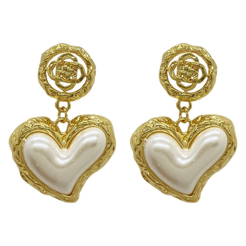 Design high-end and caring earrings for women with Xia Xiaozhong temperament and spicy girl accessories. Fashion ear accessories.